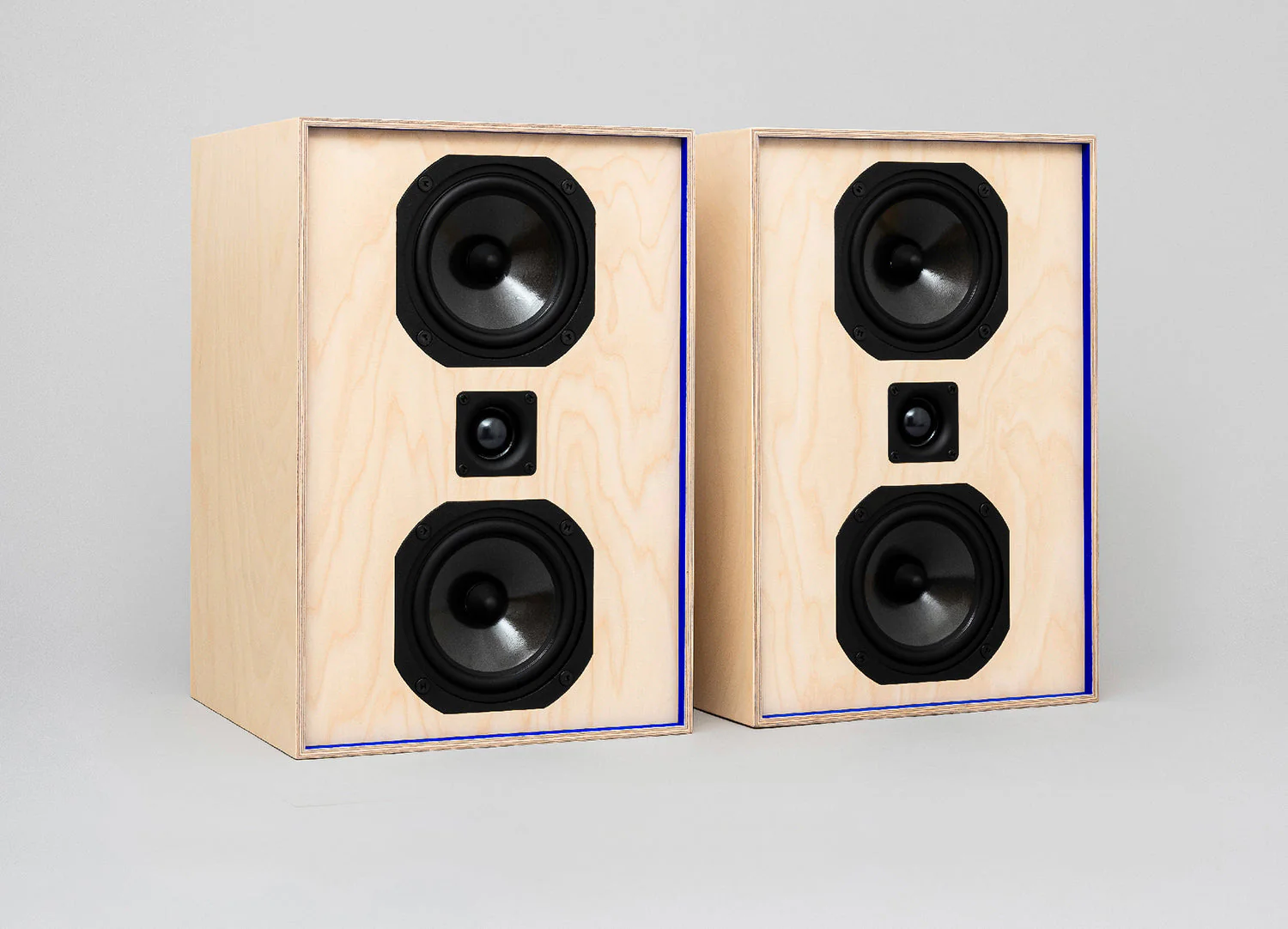 E.20 [Stereo set]
