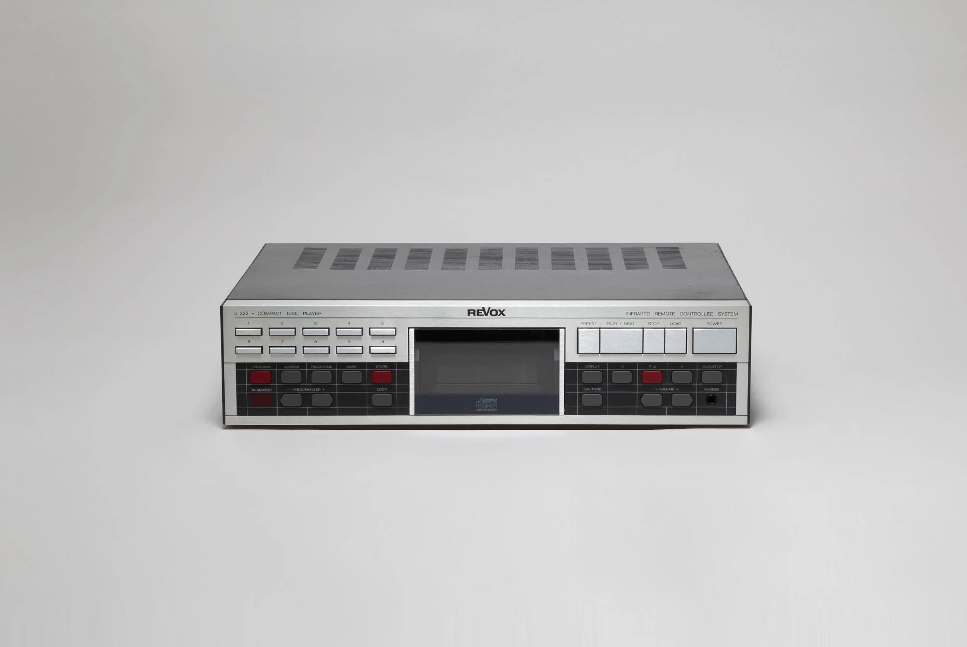 REVOX B225