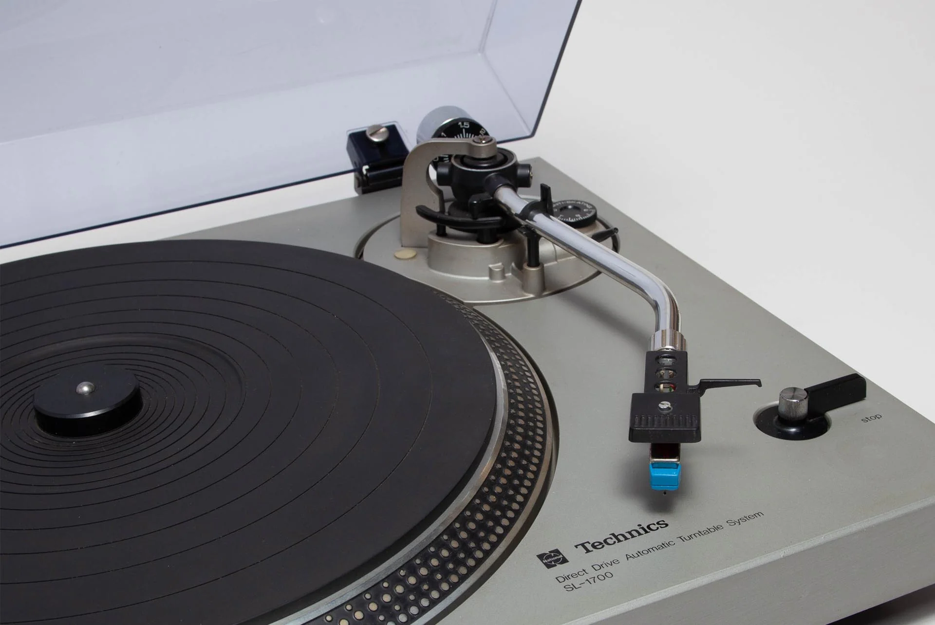 Technics SL-1700 - Image 4